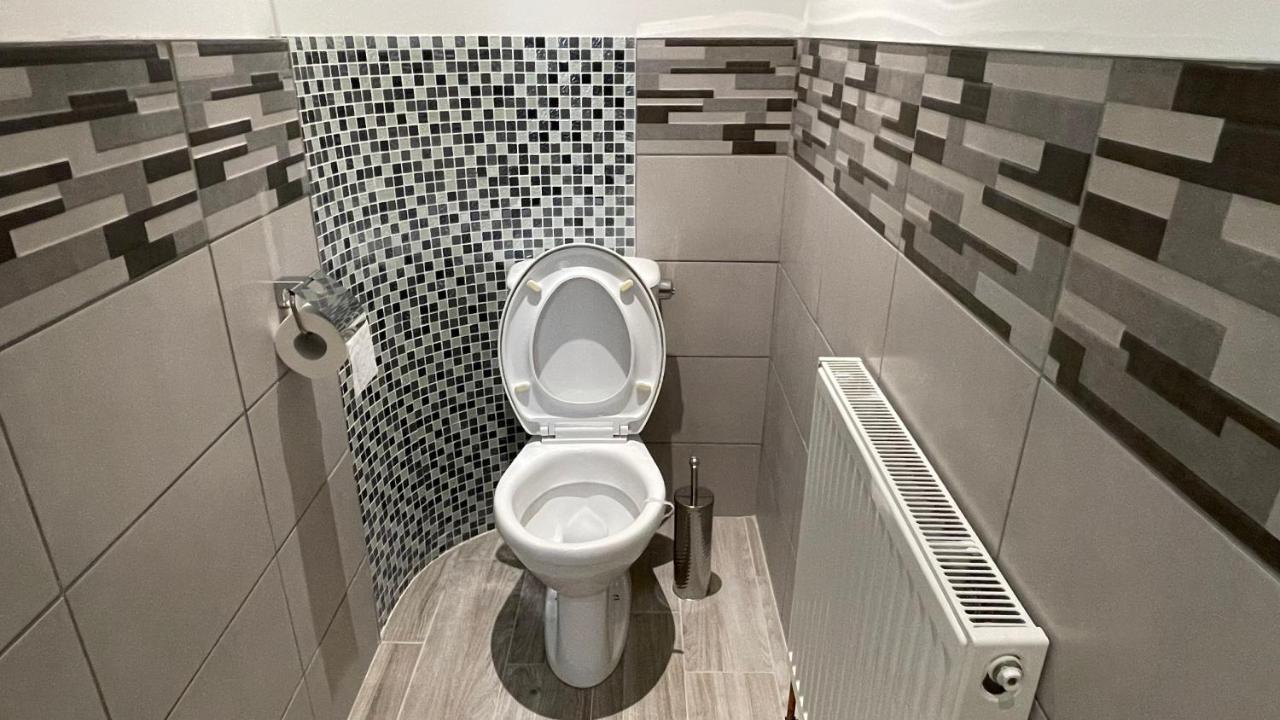 Anfield Place To Stay Liverpool Exteriör bild