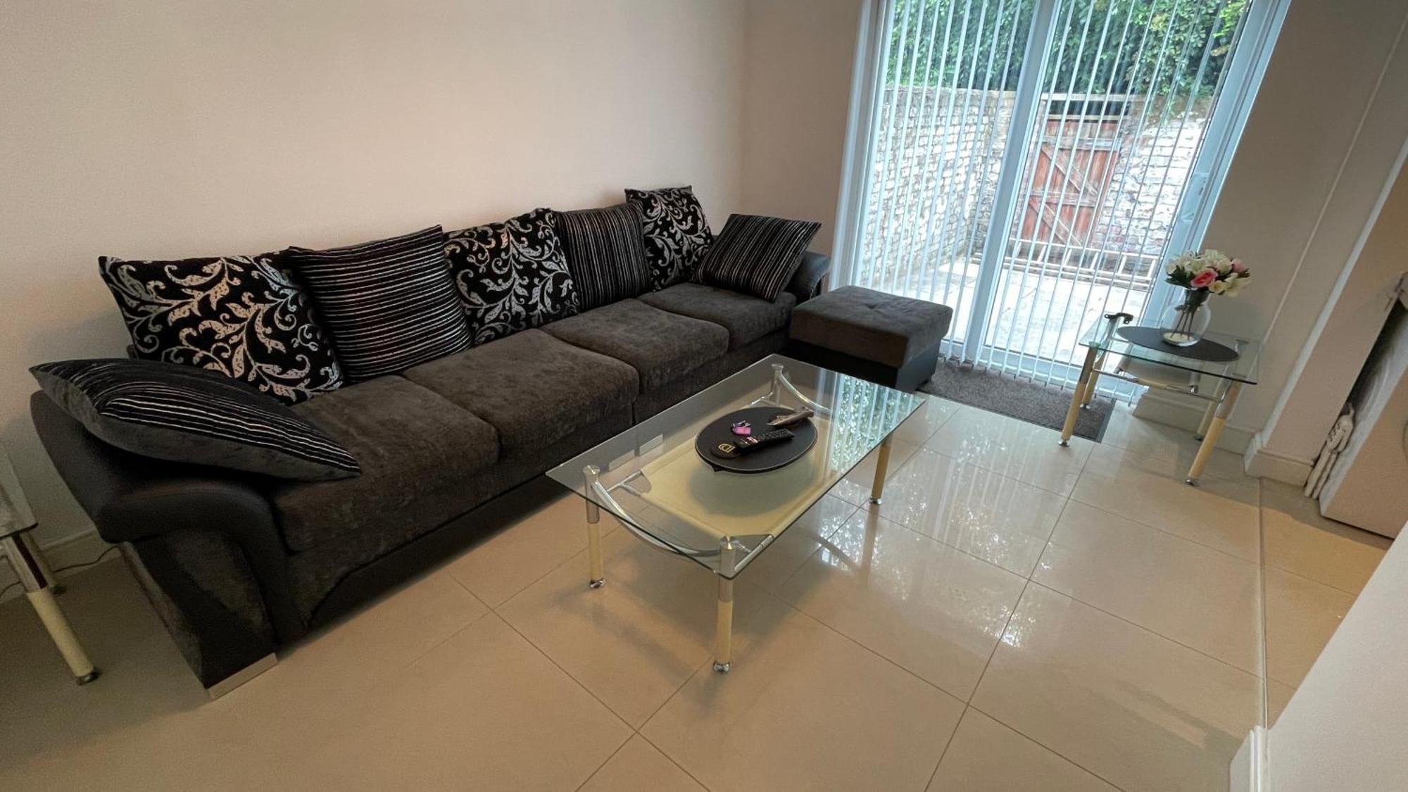 Anfield Place To Stay Liverpool Exteriör bild